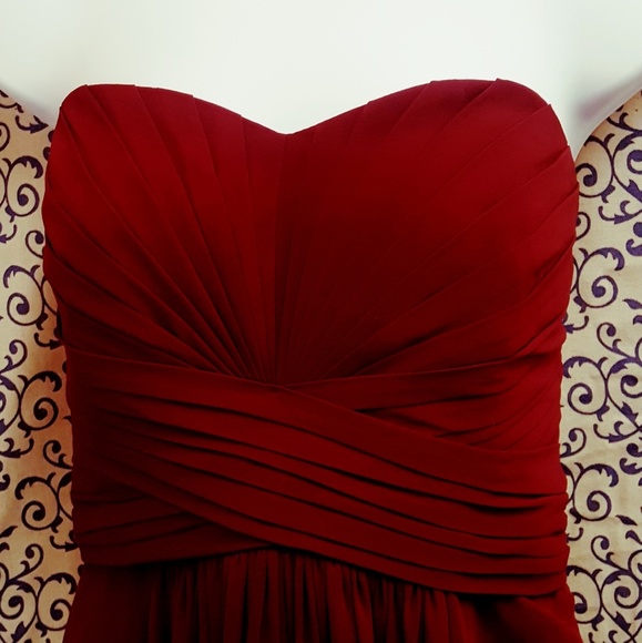 Long Strapless Chiffon Dress and Pleated Bodice - Picture 4 of 8